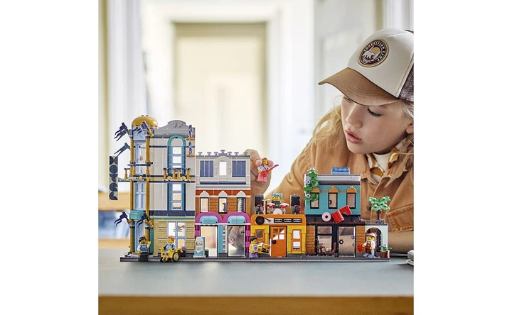 Конструктор Lego Creator Центральная улица 3в1, 1459 деталей 31141 - изображение 3