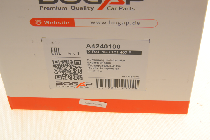 Расширительный бачок BOGAP A4240100 Volkswagen Passat, Golf, EOS, Jetta, Scirocco, Tiguan, Touran, Caddy; Audi A3, TT; Skoda Octavia, Yeti, Superb; Seat Leon, Toledo 1K0121407F, 1K0121407A, 1K0121407 - изображение 8