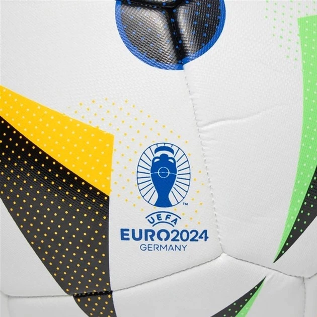 Мяч футбольный Adidas EURO24 TRN (IN9366) белый, чонный, оранжевый, синий, зеленый, желтый Унисекс 5 (4066766185746) - Фото 3 Мяч футбольный Adidas EURO24 TRN (IN9366) белый, чонный, оранжевый, синий, зеленый, желтый Унисекс 5 (4066766185746) - изображение 3