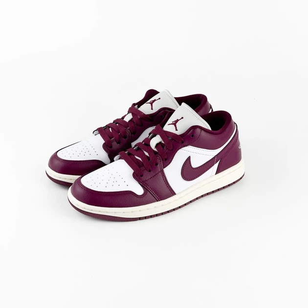 Кроссовки женские Jordan Air 1 Low 44 Комбинированный DC0774-161 - Фото 2 Кроссовки женские Jordan Air 1 Low 44 Комбинированный DC0774-161 - изображение 2