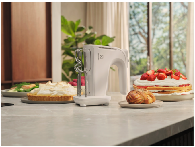 Ручний міксер Electrolux EHM4W (7045996) - изображение 4