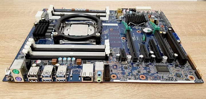 Комплект: Материнская плата HP Z440 / Intel Xeon E5-2637 v4 (4 (8) ядра по 3.5 - 3.7 GHz) (i7-5775C) / Socket LGA 2011 v3+v4 / NVMe boot + рамка крепления 2011 (для башни кулера) б/у - изображение 2