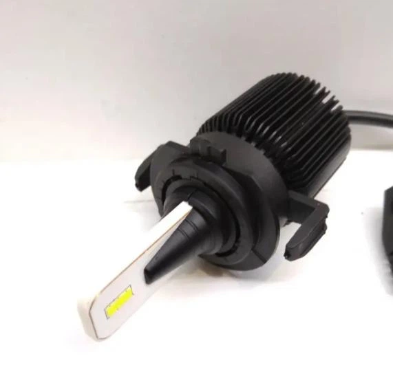 Переходники пластиковые адаптеры H7 цоколь для LED и Ксенона Ford Renault Volvo (150004) - изображение 2