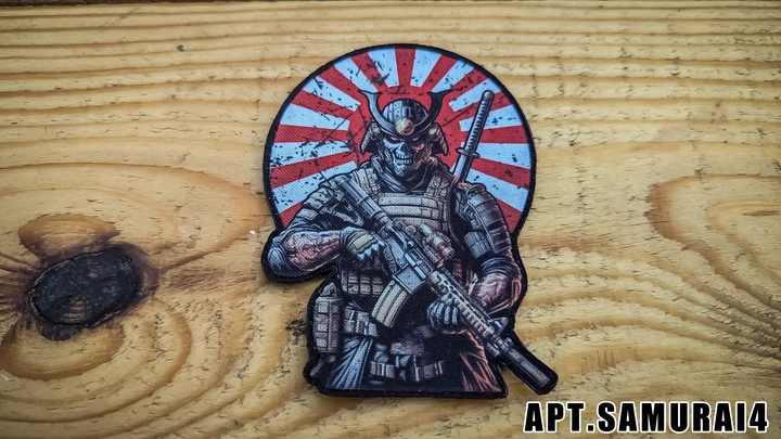 Військовий шеврон Shevron.patch самурай з автоматом на тлі прапора