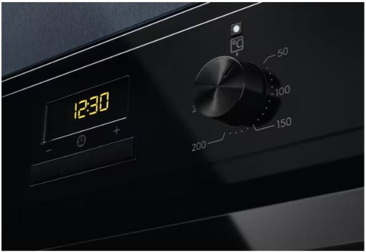 Духова шафа електрична Electrolux EOF3H50BK - зображення 2