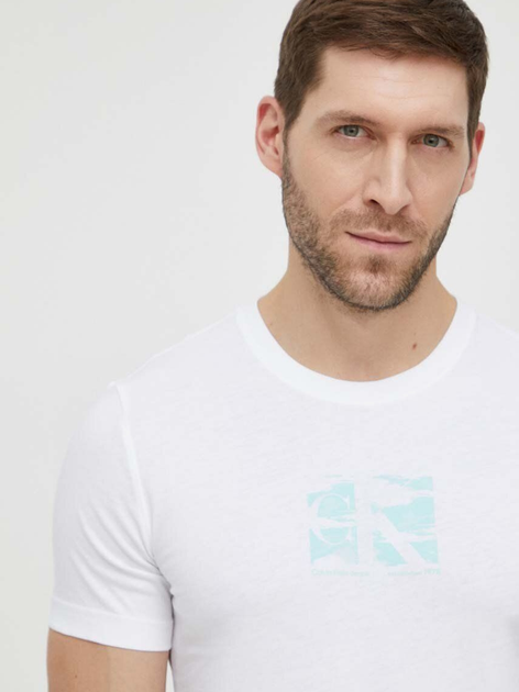 Футболка бавовняна чоловіча Calvin Klein Jeans J30J325204-YAF 2XL Біла (8720109359909) - зображення 4