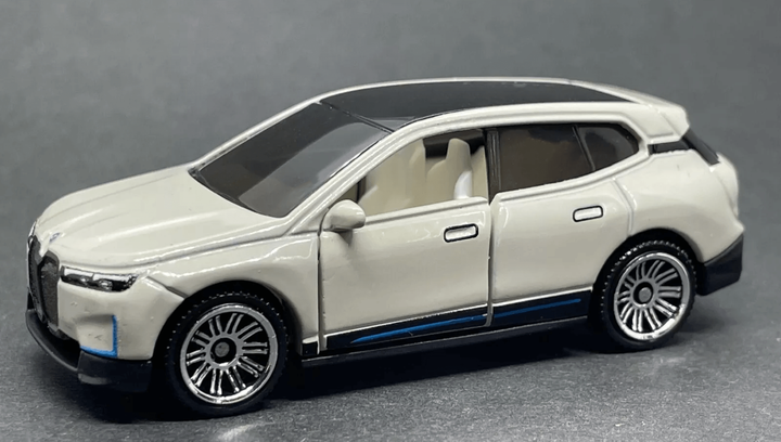Тематическая Машинка Matchbox 2023 BMW IX Moving Parts 1:64 FWD28