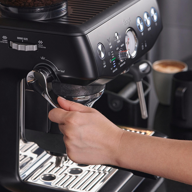 Кавоварка рожкова Sage Barista Express Impress Black Truffle SES876BTR4EEU1 - зображення 17