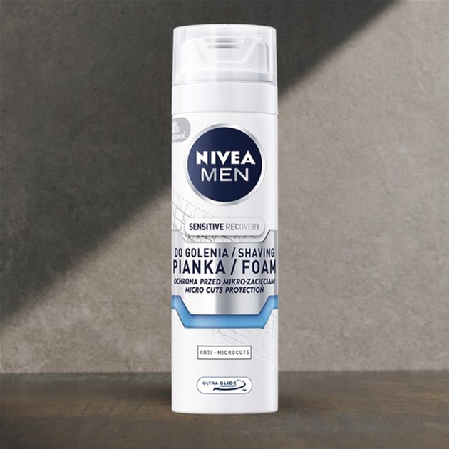Zestaw kosmetyków do pielęgnacji ciała Nivea Men Sensitive Recovery Żel pod prysznic 250 ml + Antyperspirant roll-on 50 ml + Balsam po goleniu 100 ml + Pianka do golenia 200 ml (9005800382968) - obraz 3
