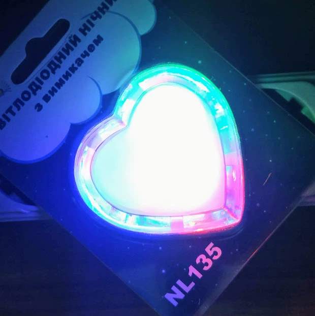 Нічник Серце червоний/синій/зелений 3 LED "LEMANSO" NL4 - зображення 2
