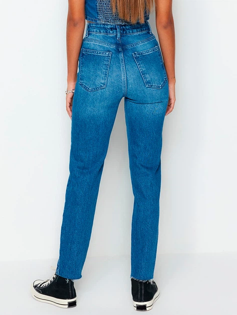 Джинси Mom's жіночі Trendyol TWOSS23JE00094 32 Сині (8683048441435) - Фото 2 Джинси Mom's жіночі Trendyol TWOSS23JE00094 32 Сині (8683048441435) - зображення 2