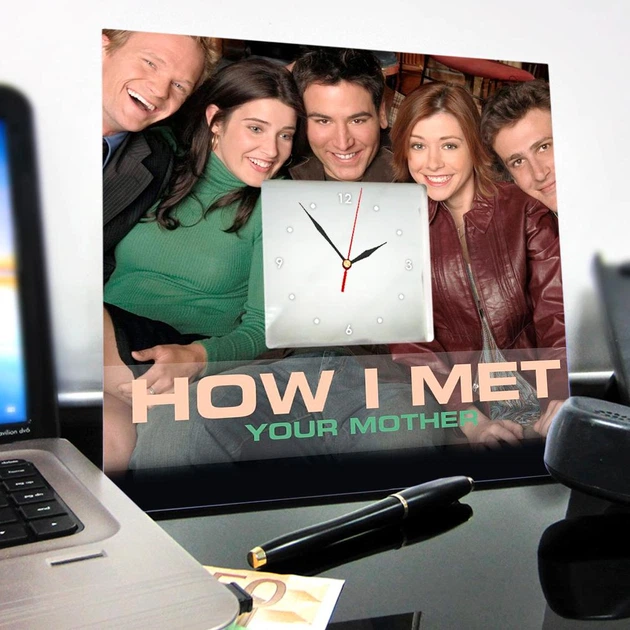 Часы "Как я встретил вашу маму. How I Met Your Mother" арт декор украшение интерьера бара, кафе - изображение 3