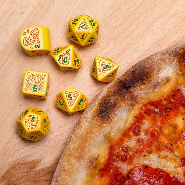 Набір кісток Q-Workshop Pizza Dice Kit Маргарита 7 деталей (5907699497447) - зображення 3