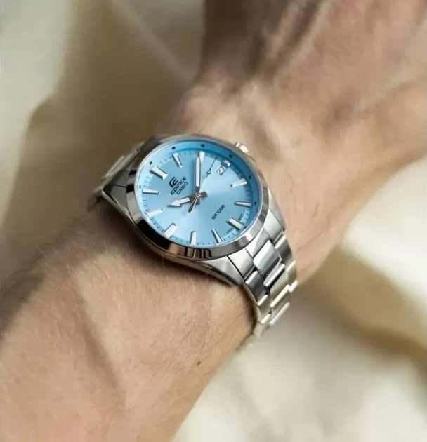 Чоловічий годинник Casio EDIFICE Classic EFV-100D-2BVUEF - зображення 2