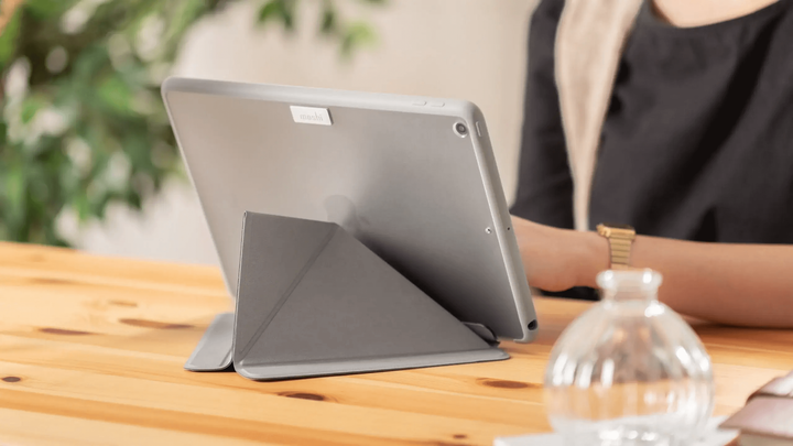 Чехол для планшета Moshi VersaCover Case with Folding Cover Stone Gray for iPad Pro 11" (4th-1st Gen) (99MO231603) - Фото 7 Чехол для планшета Moshi VersaCover Case with Folding Cover Stone Gray for iPad Pro 11" (4th-1st Gen) (99MO231603) - изображение 7