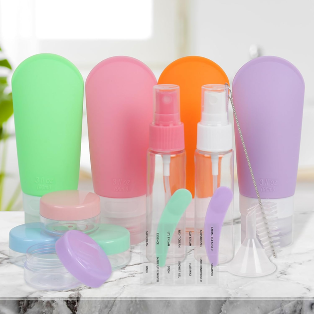 Дорожный набор емкостей для косметики 3DTOYSLAMP 16 предметов 4×90 мл флаконы тубы баночки с распылителем лопаткой воронкой ёршиком наклейками косметичка прозрачная на молнии многоразовая для путешествий командировок спортзала дома роддома больницы - Фото 5 Дорожный набор емкостей для косметики 3DTOYSLAMP 16 предметов 4×90 мл флаконы тубы баночки с распылителем лопаткой воронкой ёршиком наклейками косметичка прозрачная на молнии многоразовая для путешествий командировок спортзала дома роддома больницы - изображение 5