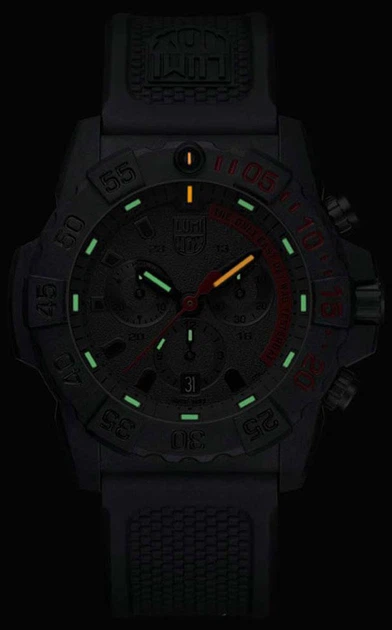 Мужские часы Luminox Navy SEAL Chronograph XS.3581.EY - изображение 3