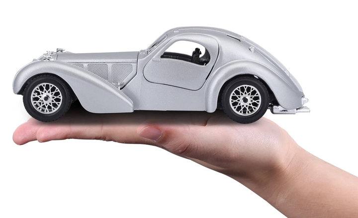 Metalowy model samochodu BBurago Bugatti Atlantic 1936 1:24 srebrny (4893993220922) - obraz 14