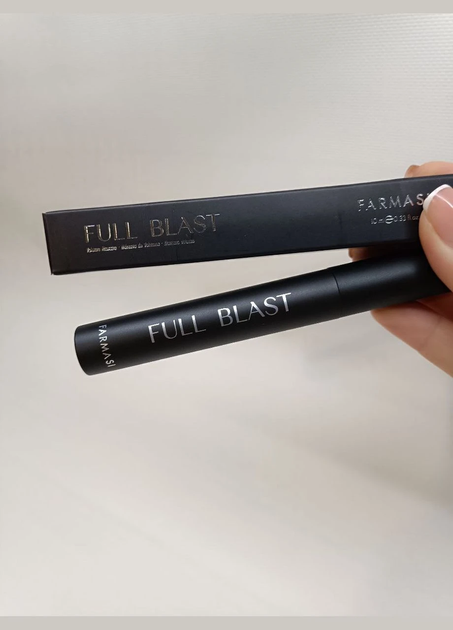 Туш для вій Full Blast Volume, 10 мл Farmasi - изображение 3
