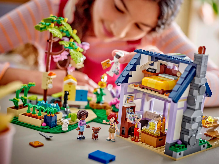 Конструктор LEGO Friends Бджолиний будинок і квітник 1161 елемент (42669) - зображення 11
