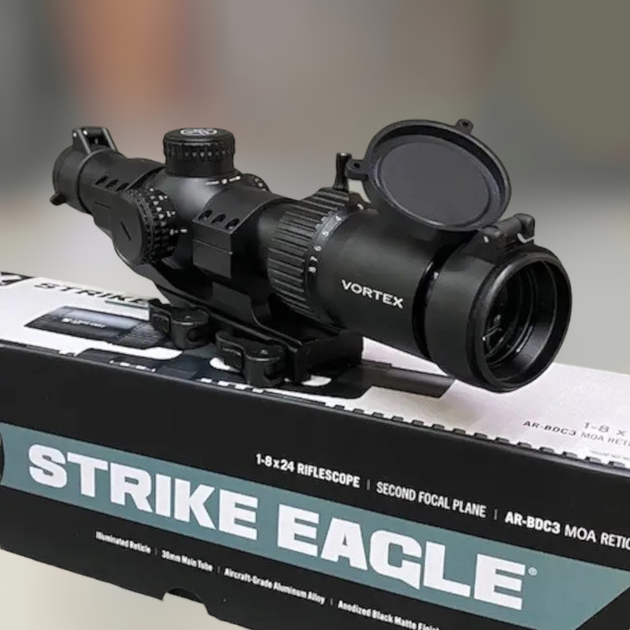 Оптичний приціл (Б/В) із кріпленням (моноблок) Vortex Strike Eagle 1-8x24 сітка AR-BDC3, 200 пострілів - зображення 1