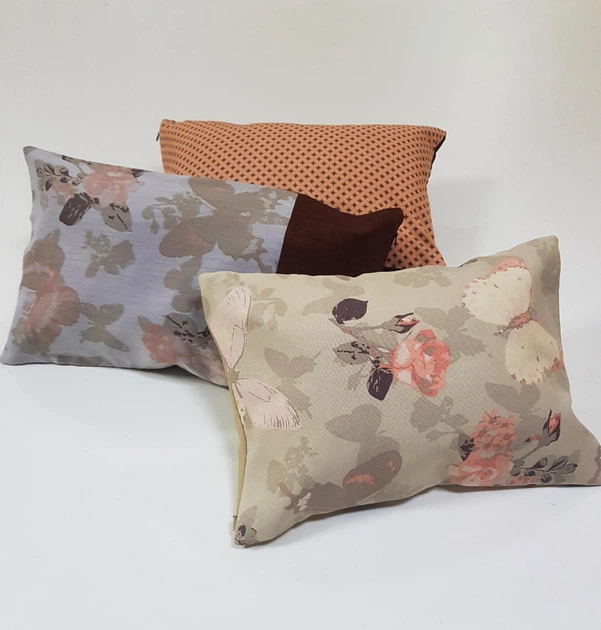 Комплект декоративних подушок Firanka Метелики 40х27см 2шт 45х27см 1шт шоколадні та кавові (п_0668) - Фото 2 Комплект декоративних подушок Firanka Метелики 40х27см 2шт 45х27см 1шт шоколадні та кавові (п_0668) - зображення 2