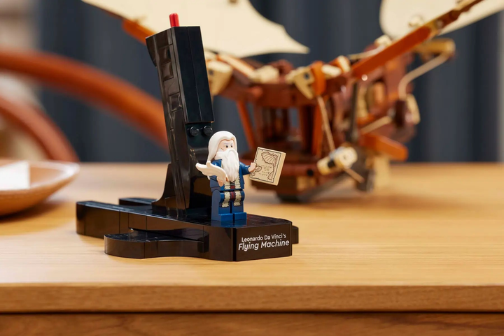 Zestaw klocków LEGO Icons Maszyna latająca Leonarda da Vinci 493 elementy (10363) - obraz 11