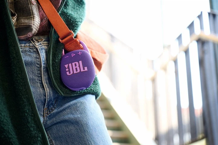 Портативна акустика JBL Clip 5 Purple (JBLCLIP5PUR) - Фото 7 Портативна акустика JBL Clip 5 Purple (JBLCLIP5PUR) - зображення 7