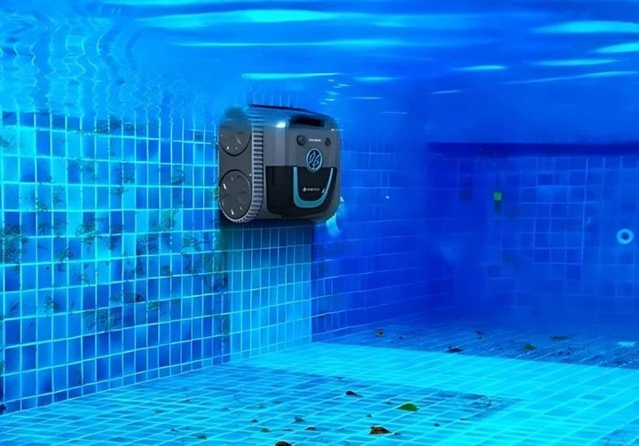 Беспроводной робот-пылесос для бассейна Aquaviva WY200 - Фото 3 Беспроводной робот-пылесос для бассейна Aquaviva WY200 - изображение 3