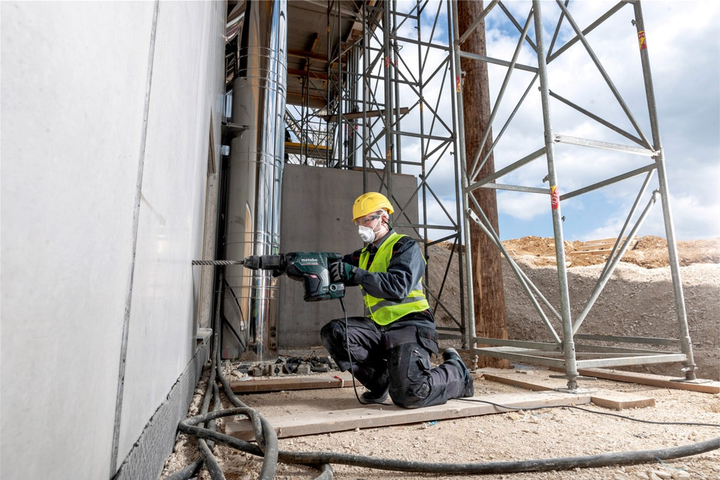 Комбинированный перфоратор Metabo KHEV 8-45 BL, пластиковый кофр (600766500) - изображение 4