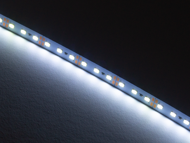 Світлодіодна лінійка LEDUA SMD5630 72 LED 12В 10Вт 25-30LM/LED IP20 7000К 1000мм - зображення 2