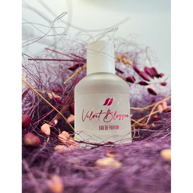 Женская парфюмированная вода Velvet Blossom Бархатный цветок Farmasi 50 ml - Фото 3 Женская парфюмированная вода Velvet Blossom Бархатный цветок Farmasi 50 ml - изображение 3