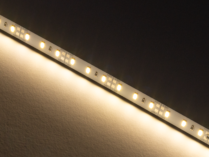 Світлодіодна лінійка самоклеюча SMD5630 72 LED 12В 24Вт 25-30Лм IP20 3500K 1000мм - зображення 2