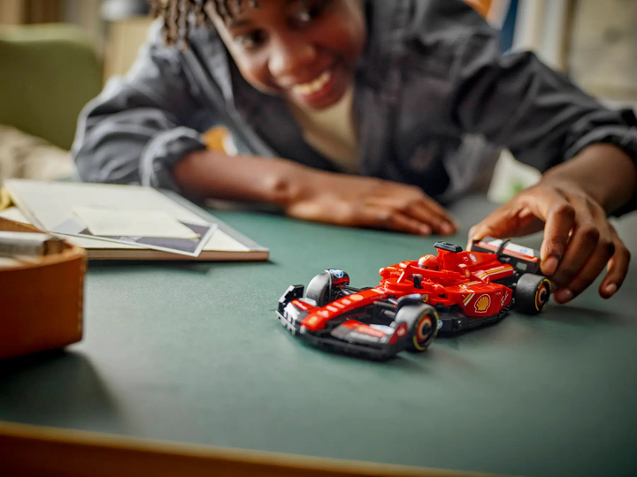 Конструктор LEGO Speed Champions Болід F1 Ferrari SF-24 275 елементів (77242) - зображення 11