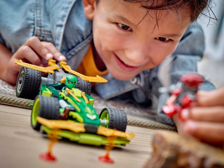 Zestaw klocków LEGO Ninjago Samochód wyścigowy Lloyda z napędem typu pull-back 181 element (71828) - obraz 8