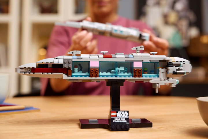 Конструктор LEGO Star Wars Зоряний крейсер Home One 559 елементів (75405) - зображення 9