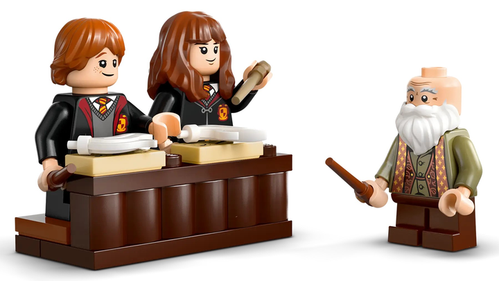Конструктор LEGO Harry Potter Замок Гоґвортс: Уроки заклинань і  чарів 204 елементи (76442) - зображення 6