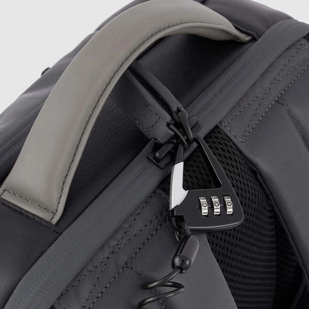 Рюкзак для ноутбука Piquadro URBAN (UB00) Black-Grey CA4818UB00_NGR - Фото 3 Рюкзак для ноутбука Piquadro URBAN (UB00) Black-Grey CA4818UB00_NGR - изображение 3