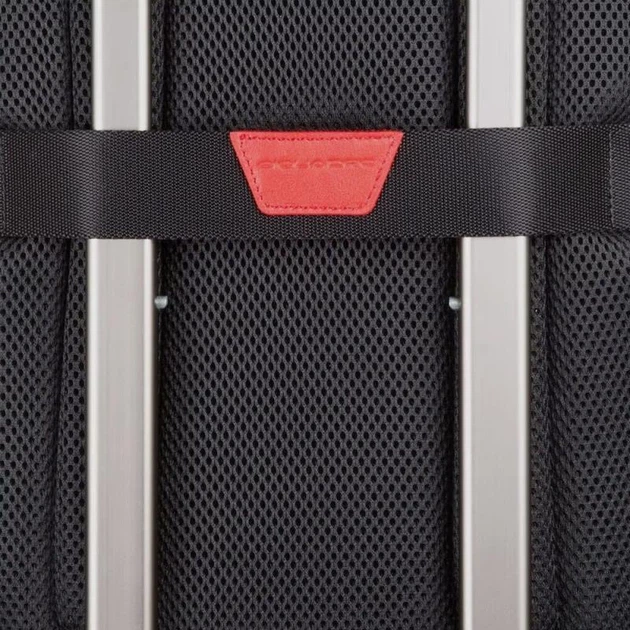 Рюкзак для ноутбука с подсветкой Piquadro URBAN (UB00) Grey-Black CA3214UB00BML_GRN - Фото 5 Рюкзак для ноутбука с подсветкой Piquadro URBAN (UB00) Grey-Black CA3214UB00BML_GRN - изображение 5