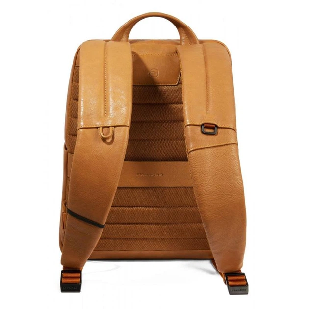 Рюкзак для ноутбука Piquadro CARL (S129) Ochre CA6302S129_G - Фото 3 Рюкзак для ноутбука Piquadro CARL (S129) Ochre CA6302S129_G - зображення 3