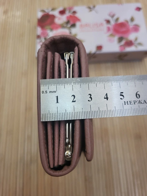 Кошелек женский из супер мягкой кожи пудра 826-157 замок на магніті - Фото 8 Кошелек женский из супер мягкой кожи пудра 826-157 замок на магніті - изображение 8