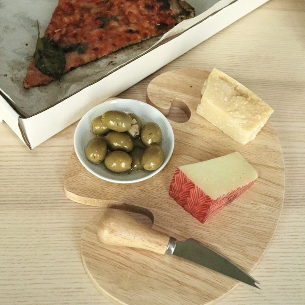 Zestaw akcesoriów do krojenia Kikkerland Mushroom Cutting Board & Knife 2 szt. (0612615121935) - obraz 4
