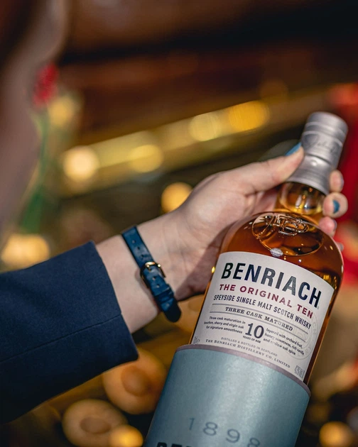 Виски Benriach 10 YO 0.7 л 43% в тубусе (5060399680547) – фото