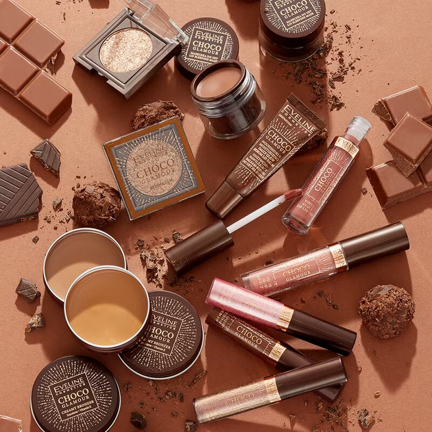 Cień do powiek w płynie Eveline Choco Glamour Cocoa Extract brokatowy №04 shimmering 6.5 ml (5903416058984) - obraz 7