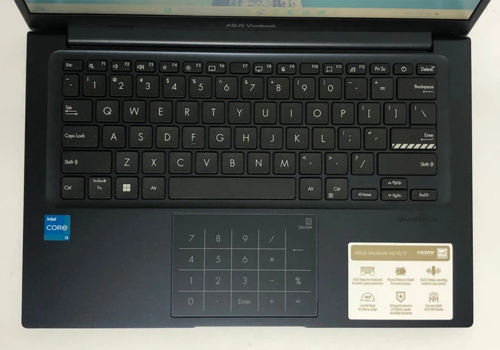 Ультрабук Asus Vivobook X1404ZA / 14.1" (1920x1080) IPS / Intel Core i3-1215U (6 (8) ядер по 3.3 - 4.4 GHz) / 8 GB DDR4 / 128 GB SSD / Intel UHD Graphics / WebCam / Win 11 Home - Фото 8 Ультрабук Asus Vivobook X1404ZA / 14.1" (1920x1080) IPS / Intel Core i3-1215U (6 (8) ядер по 3.3 - 4.4 GHz) / 8 GB DDR4 / 128 GB SSD / Intel UHD Graphics / WebCam / Win 11 Home - изображение 8