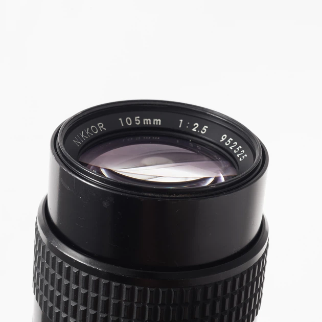 Об'єктив Nikon 105mm f/2.5 Nikkor Ai-s (952525) – фото, отзывы