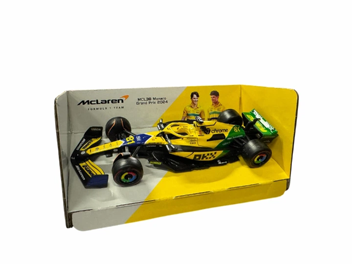 Коллекционная модель Bburago F1 McLaren MCL38 2024 Monaco Grand