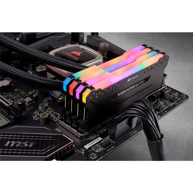 Оперативна пам'ять Corsair DDR4-3600 32768MB PC4-28800 (Kit of 4x8192) Vengeance RGB Pro Black (CMW32GX4M4C3600C18) - зображення 4