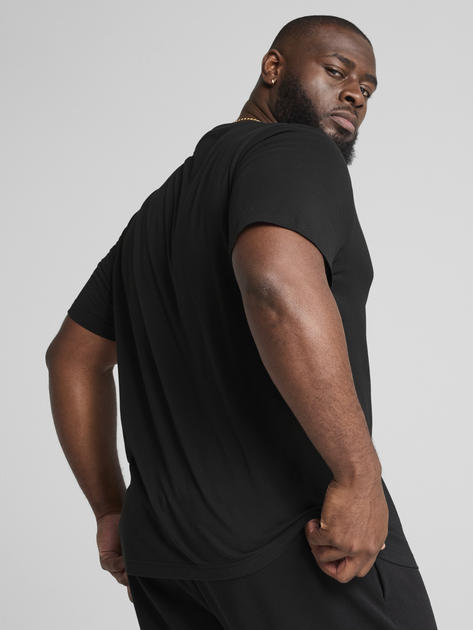 Футболка хлопковая длинная мужская Puma Ess Small Logo Tee 68253801 S Black (4067983302206) 