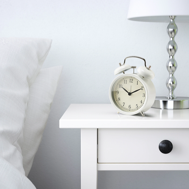 Часы DEKAD IKEA 705.404.82 белый - Фото 1 Часы DEKAD IKEA 705.404.82 белый - изображение 1